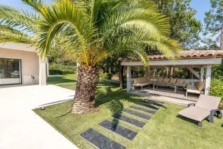786630, Maison de vacances à Grimaud avec piscine - Photo 8