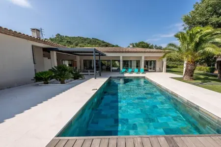 786630, Maison de vacances à Grimaud avec piscine - Photo 11