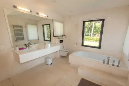 786630, Maison de vacances à Grimaud avec piscine - Photo 33