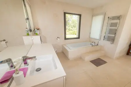 786630, Maison de vacances à Grimaud avec piscine - Photo 35