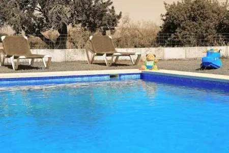 Villa Vernisa à Santa Margalida : piscine et jardin de 12 800 m² : photo 7