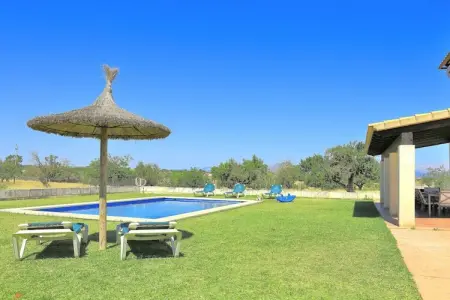 Villa Vernisa à Santa Margalida : piscine et jardin de 12 800 m² : photo 24