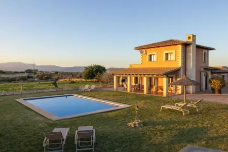 Villa Vernisa à Santa Margalida : piscine et jardin de 12 800 m² : photo 25