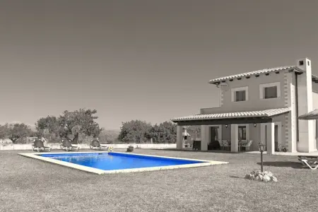 Villa Vernisa à Santa Margalida : piscine et jardin de 12 800 m² : photo 32