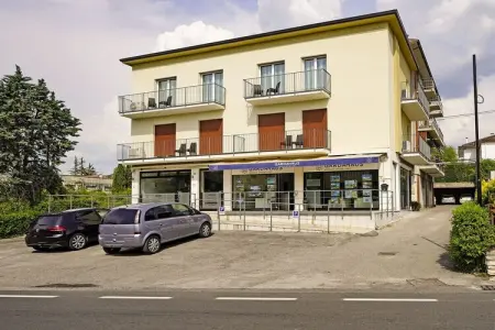 Maison 3 pièces avec balcon et vue sur le lac à Lazise : photo 3