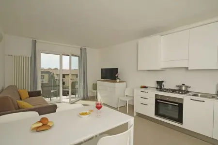 Maison 3 pièces avec balcon et vue sur le lac à Lazise : photo 4