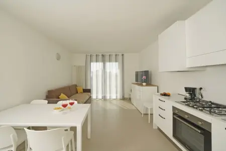 Maison 3 pièces avec balcon et vue sur le lac à Lazise : photo 5