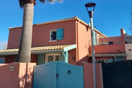 Maison 4 personnes à Gruissan, terrasse et climatisation : photo 1