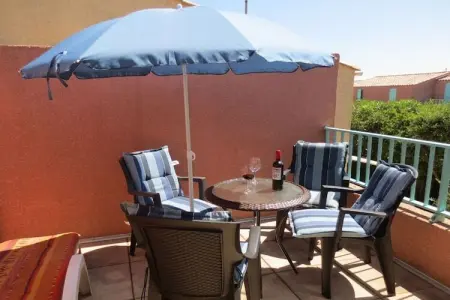 Maison 4 personnes à Gruissan, terrasse et climatisation : photo 9
