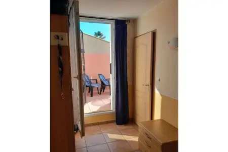Maison 4 personnes à Gruissan, terrasse et climatisation : photo 14
