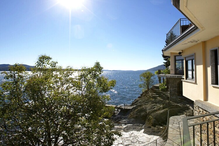 Villa Camelia à Pallanza, vue lac directe et jardin terrasses - Photo 3