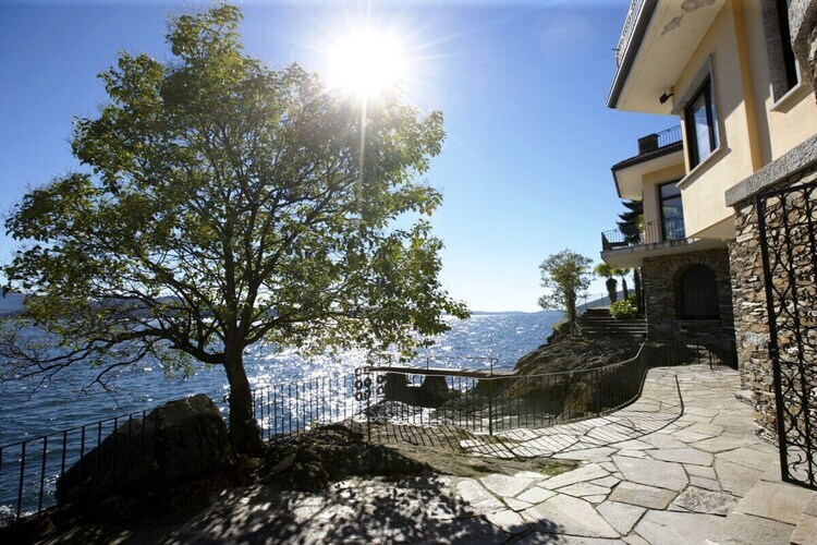 Villa Camelia à Pallanza, vue lac directe et jardin terrasses - Photo 5