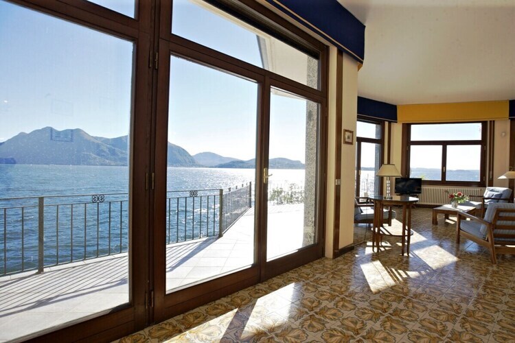 Villa Camelia à Pallanza, vue lac directe et jardin terrasses - Photo 10