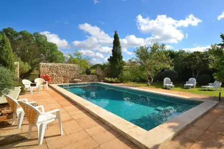 Location maison à Llubi, Finca à Llubi avec piscine