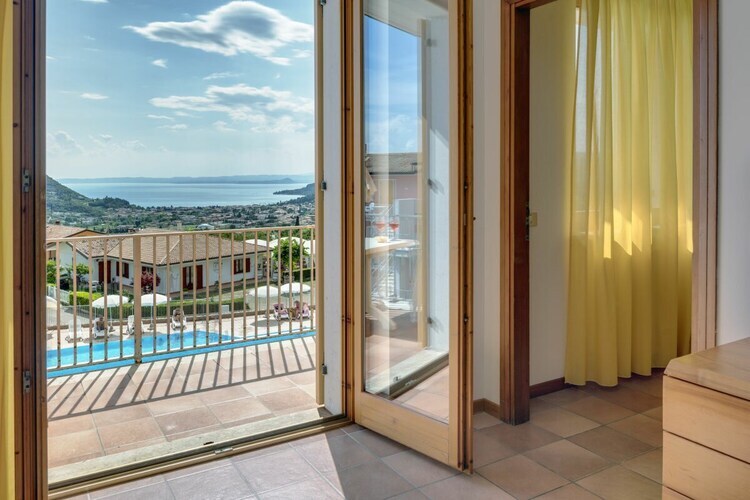 Maison 6 pers. avec piscine et vue lac de Garde - Photo 5