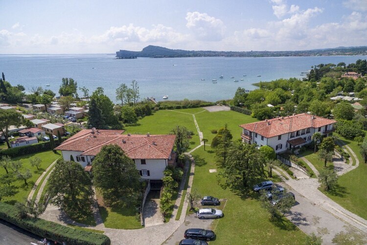Maison vue lac de Garde avec ponton à San Felice - Photo 4