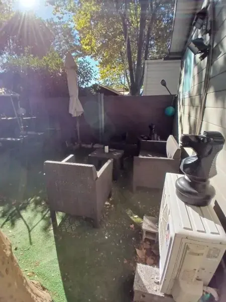 Bungalow 50 m² avec piscine partagée à Tourrettes, 2 chambres : photo 12