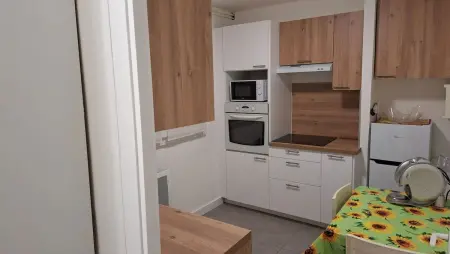 Location appartement à Cassis, Studio Cassis 34 m² avec jardin