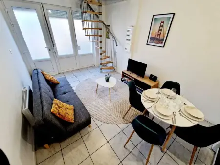 Location appartement à Marpent, Appartement Marpent 35 m² - Entrée privée