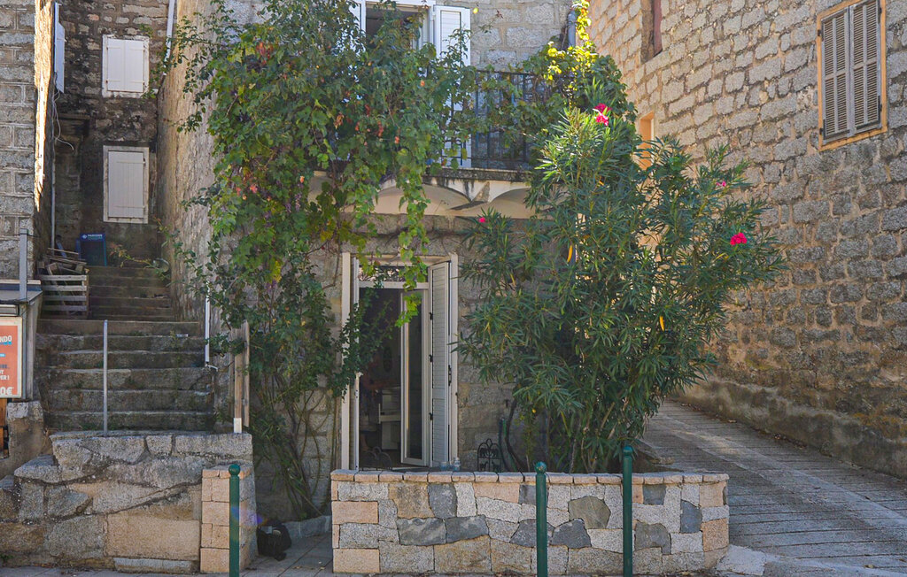 Petit appartement rustique en pierre, Casalabriva - Photo 1