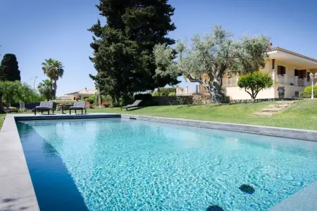 Villa 8 pers., piscine chauffée et jardin de 2500 m² : photo 5