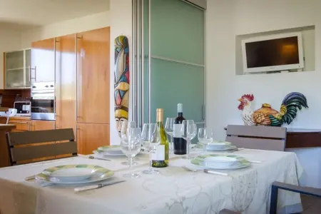 Villa 8 pers., piscine chauffée et jardin de 2500 m² : photo 12