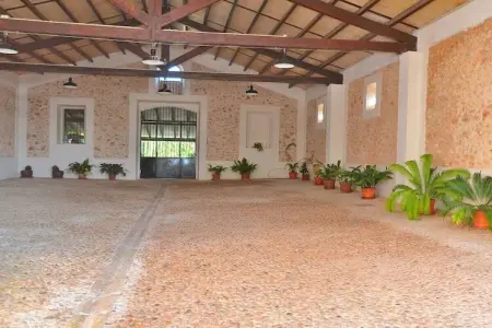 380416, Maison de vacances à Llubi avec piscine - Photo 1