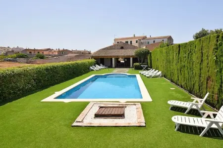 380416, Maison de vacances à Llubi avec piscine - Photo 9