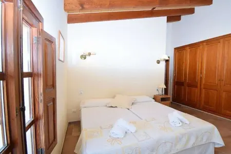 380416, Maison de vacances à Llubi avec piscine - Photo 23