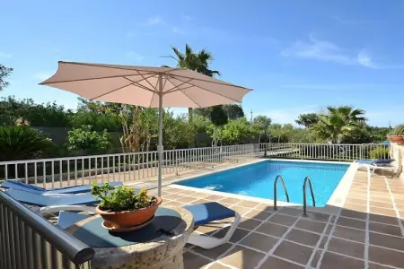 Maison Tramuntana à Inca : piscine et 5000 m² de jardin : photo 4