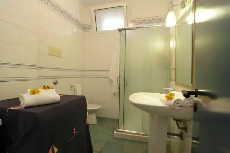 Maison Icaro à Marina di Ragusa, accès direct à la plage : photo 16