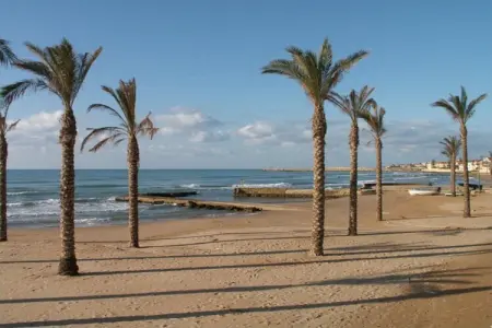 Maison Icaro à Marina di Ragusa, accès direct à la plage : photo 18