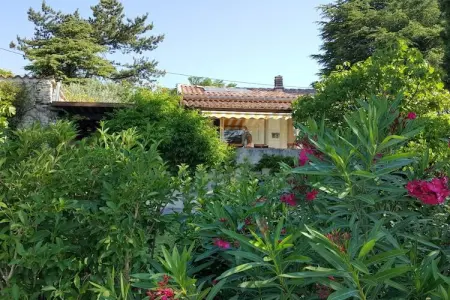 Maison provençale 7 personnes, piscine et vue Luberon : photo 1
