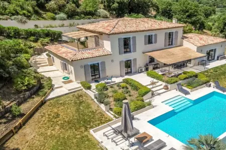 Location maison à Grimaud, Maison de vacances à Grimaud avec piscine