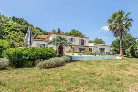 786634, Maison de vacances à Grimaud avec piscine - Photo 9