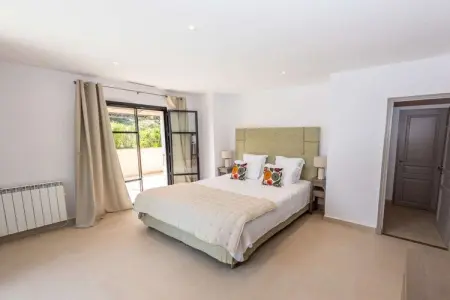 786634, Maison de vacances à Grimaud avec piscine - Photo 18