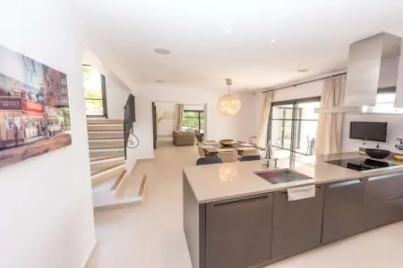 786634, Maison de vacances à Grimaud avec piscine - Photo 21