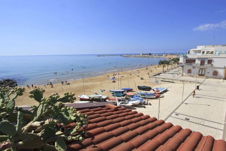Maison Dedalo à Marina di Ragusa, à 5 m de la plage - Photo 2
