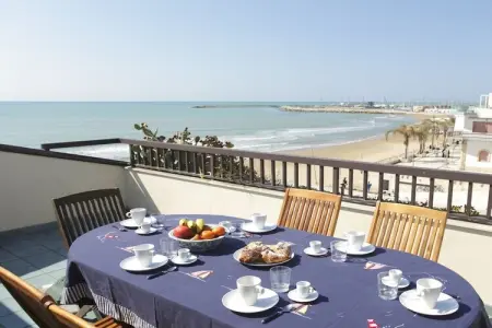 Maison Dedalo à Marina di Ragusa, à 5 m de la plage