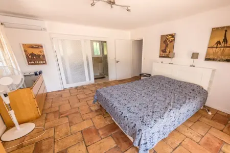 786633, Maison de vacances à Grimaud avec piscine - Photo 18
