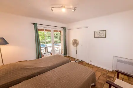786633, Maison de vacances à Grimaud avec piscine - Photo 22