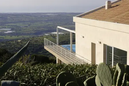 Villa Afrodite à Ragusa : piscine et vue mer en Sicile : photo 9
