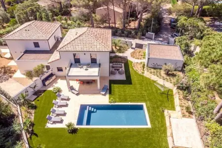 Villa moderne 6 personnes avec piscine chauffée à Sainte Maxime : photo 1