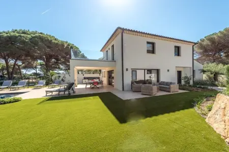 Villa moderne 6 personnes avec piscine chauffée à Sainte Maxime : photo 9