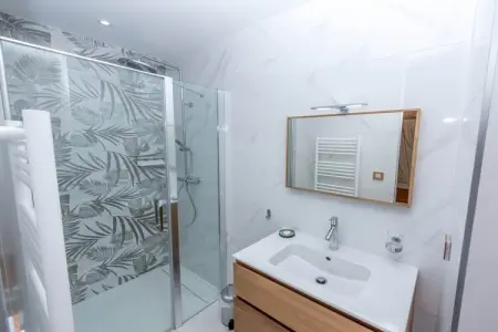 Villa moderne 6 personnes avec piscine chauffée à Sainte Maxime : photo 34
