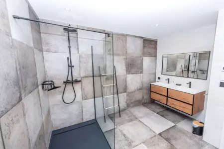 Villa moderne 6 personnes avec piscine chauffée à Sainte Maxime : photo 35