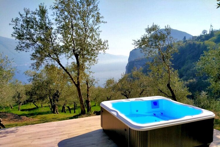 Villa Vagne à Tremosine : vue lac, terrasse, 4 pers. - Photo 9