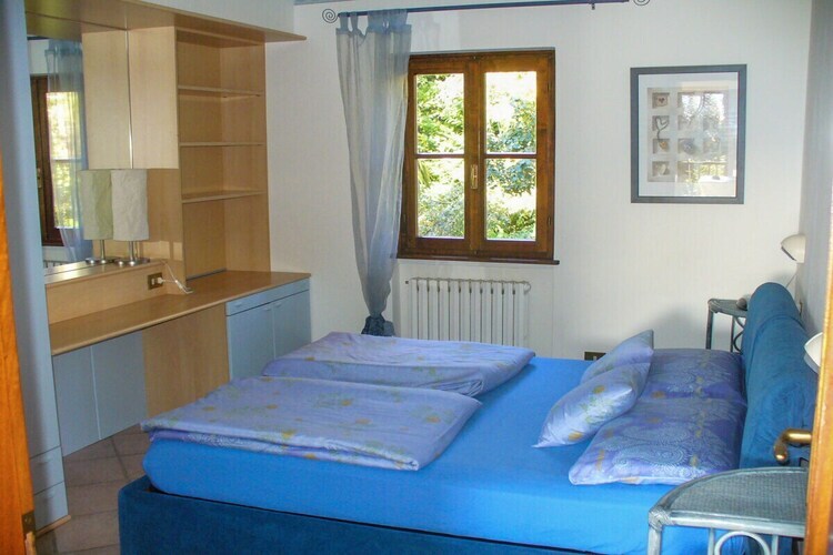 Casa Marica à Porto Valtravaglia : vue lac - Photo 6
