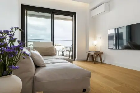 Appartement design Funchal, piscine débordement et accès plage : photo 14