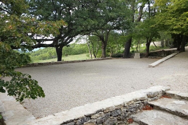 Gîte 12 personnes avec chapelle et piscine à Apt - Photo 3